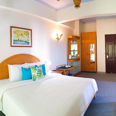 Green Ant Hotel Нячанг Экстерьер фото