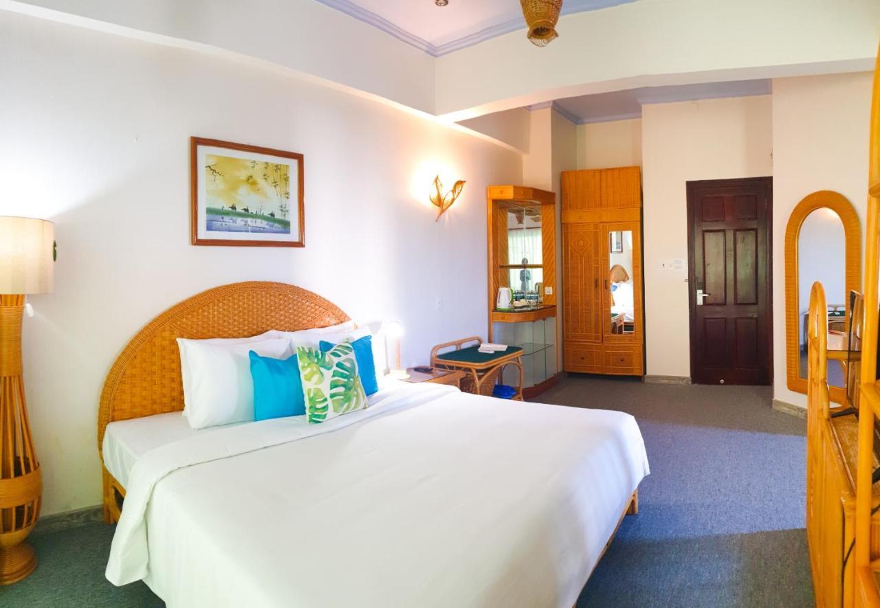 Green Ant Hotel Нячанг Экстерьер фото