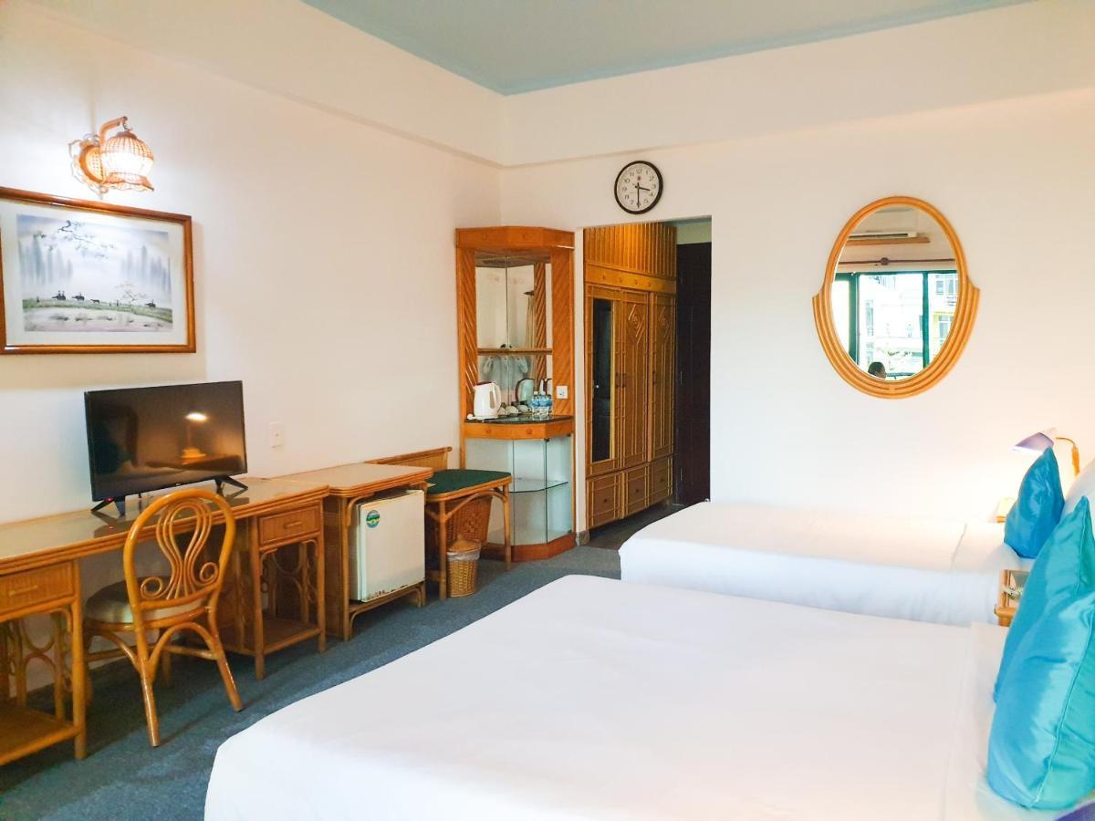 Green Ant Hotel Нячанг Экстерьер фото