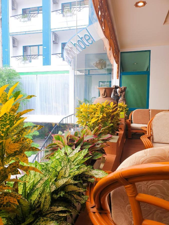 Green Ant Hotel Нячанг Экстерьер фото