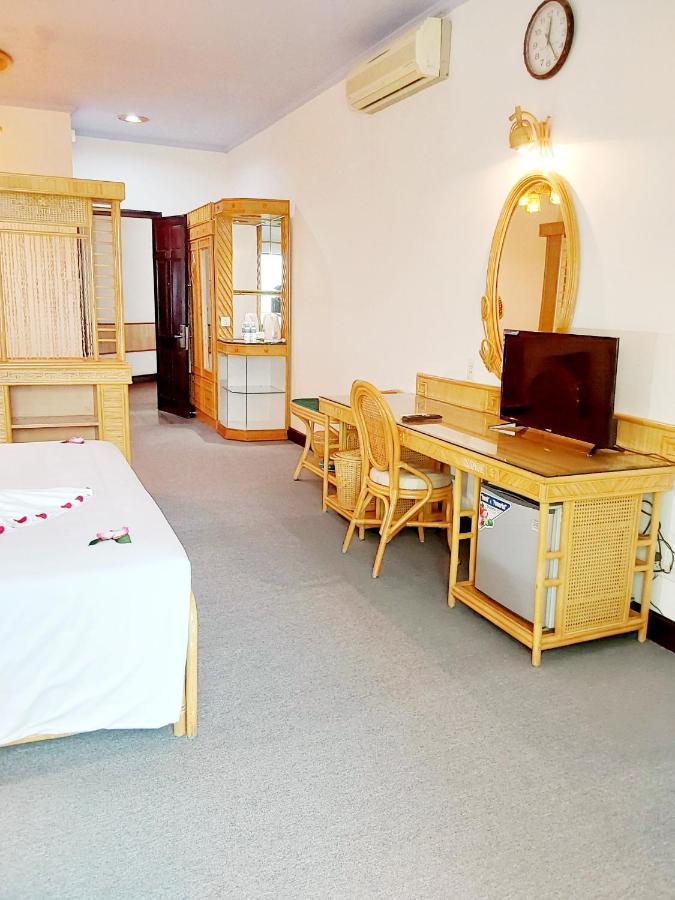 Green Ant Hotel Нячанг Экстерьер фото