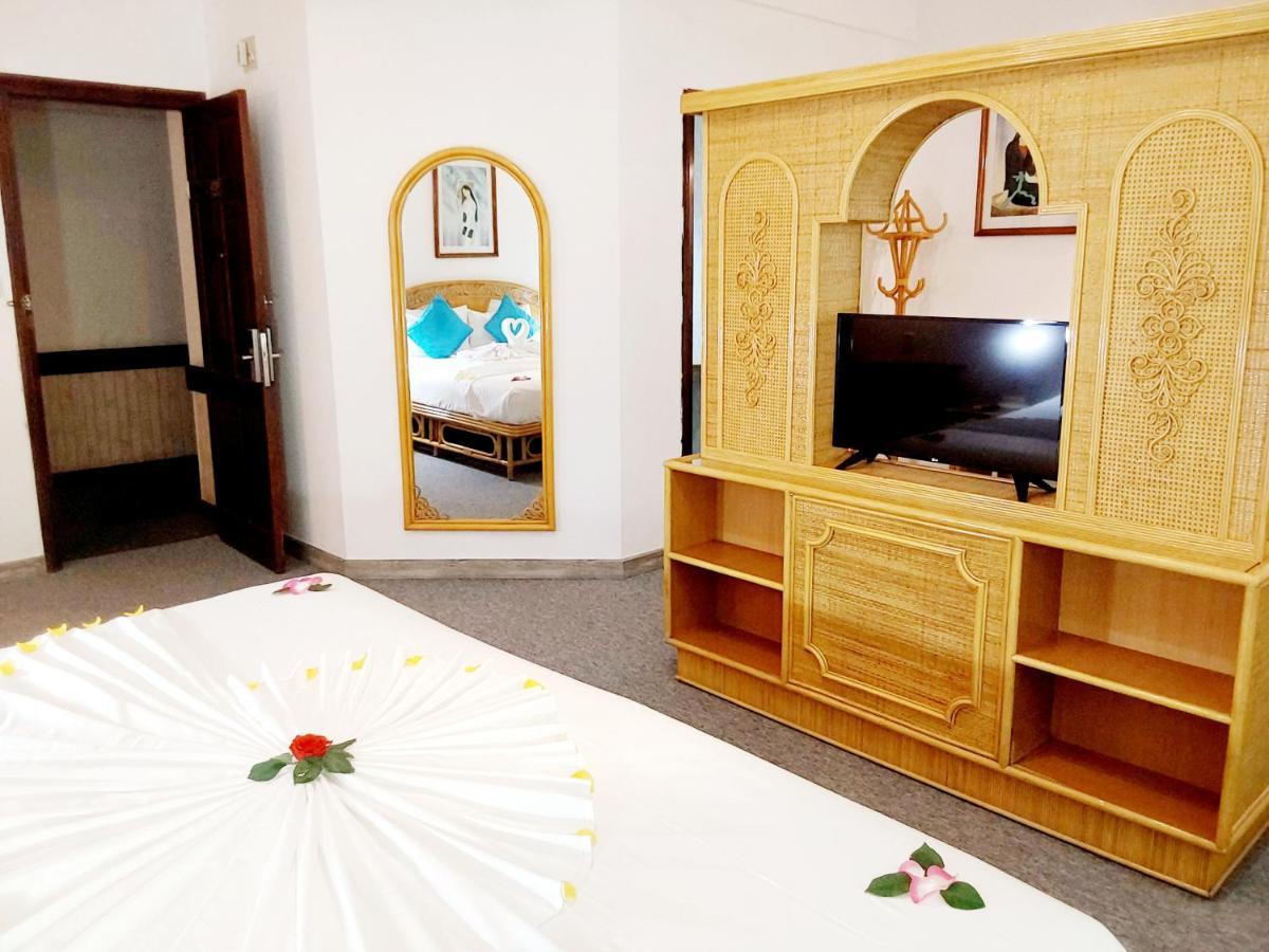 Green Ant Hotel Нячанг Экстерьер фото