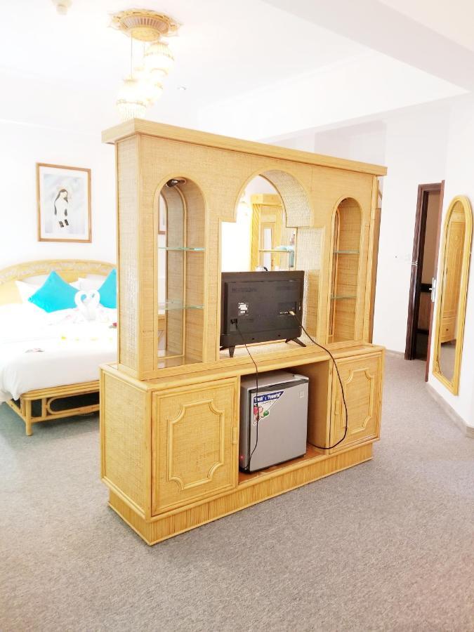 Green Ant Hotel Нячанг Экстерьер фото